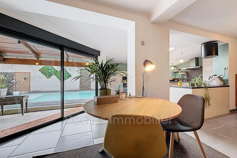 Maison - 121 m² - 5 pièces