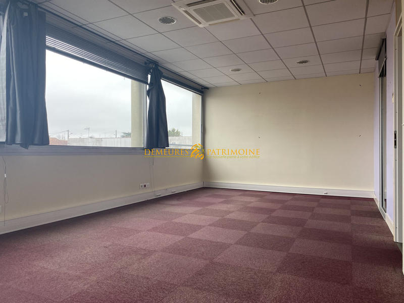 Bureau - 300 m²