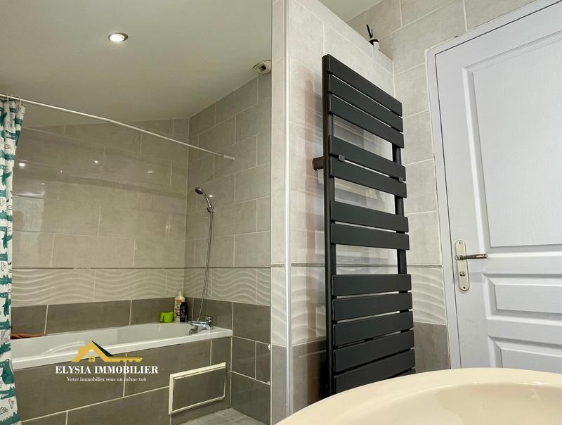 Maison - 138 m² - 5 pièces