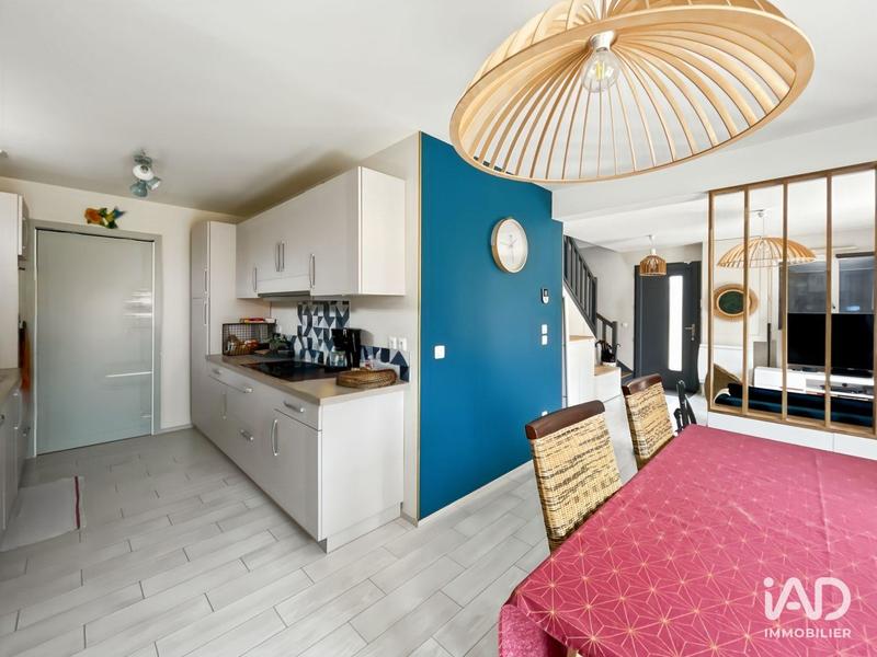 Maison - 90 m² - 5 pièces