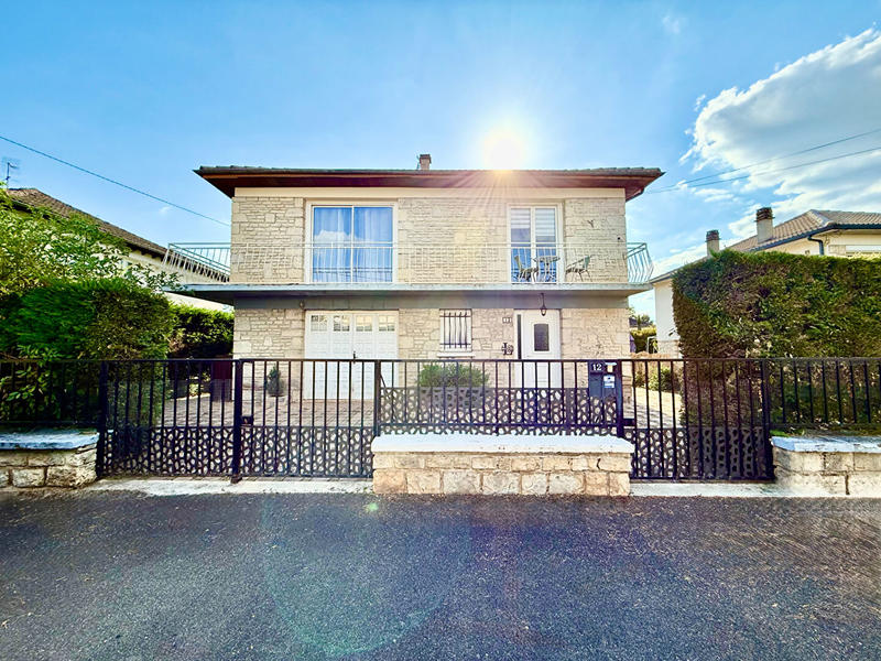 Maison - 130 m² - 7 pièces