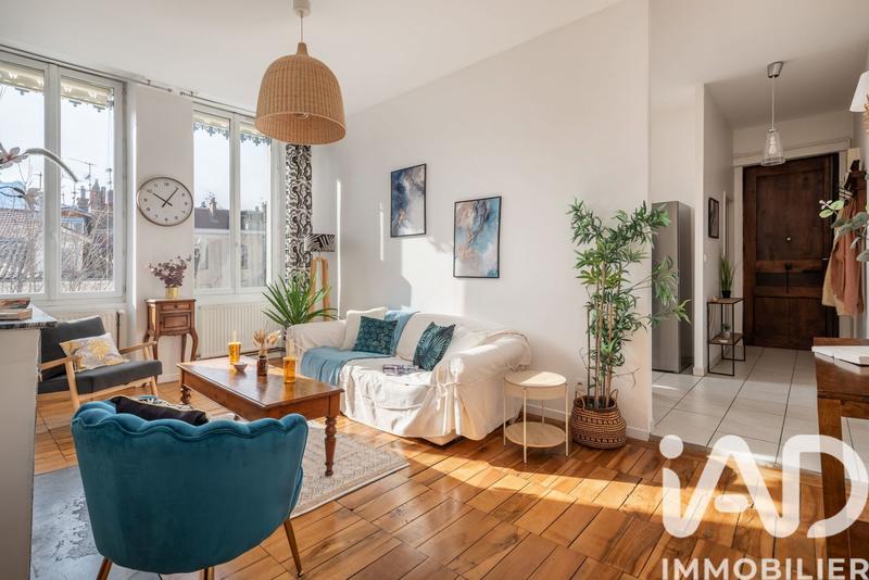 Appartement - 60 m² - 2 pièces