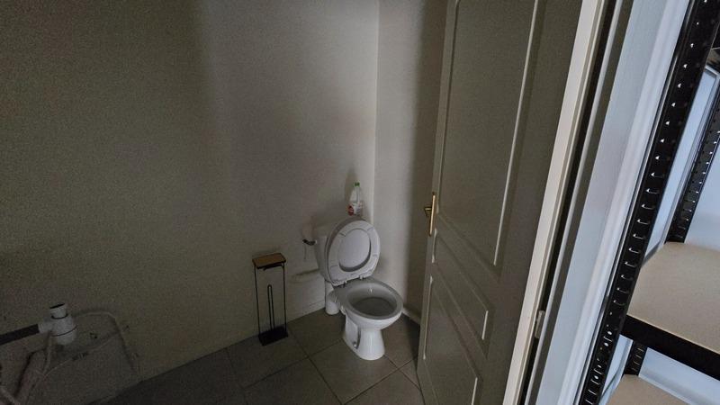 Local commercial - 140 m² - 3 pièces