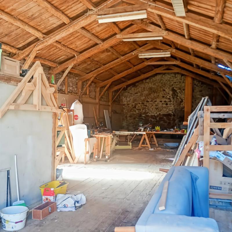 Maison en pierre - 176 m² - 6 pièces