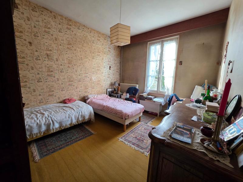 Maison - 171 m² - 9 pièces