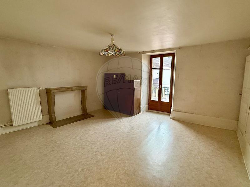 Maison - 180 m² - 8 pièces