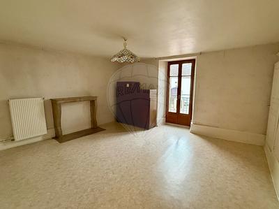 Maison - 180 m² - 8 pièces