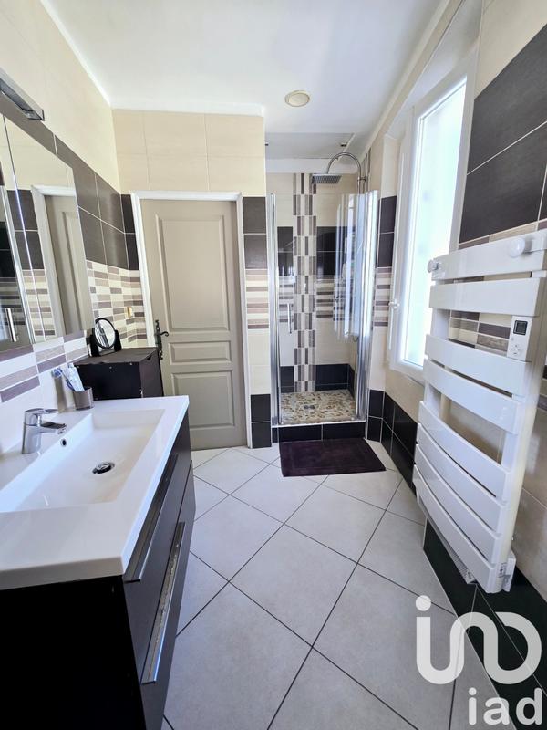 Appartement - 80 m² - 3 pièces