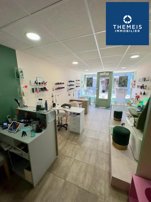 Local commercial - 44 m² - 3 pièces