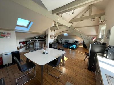 Appartement - 136 m² - 4 pièces