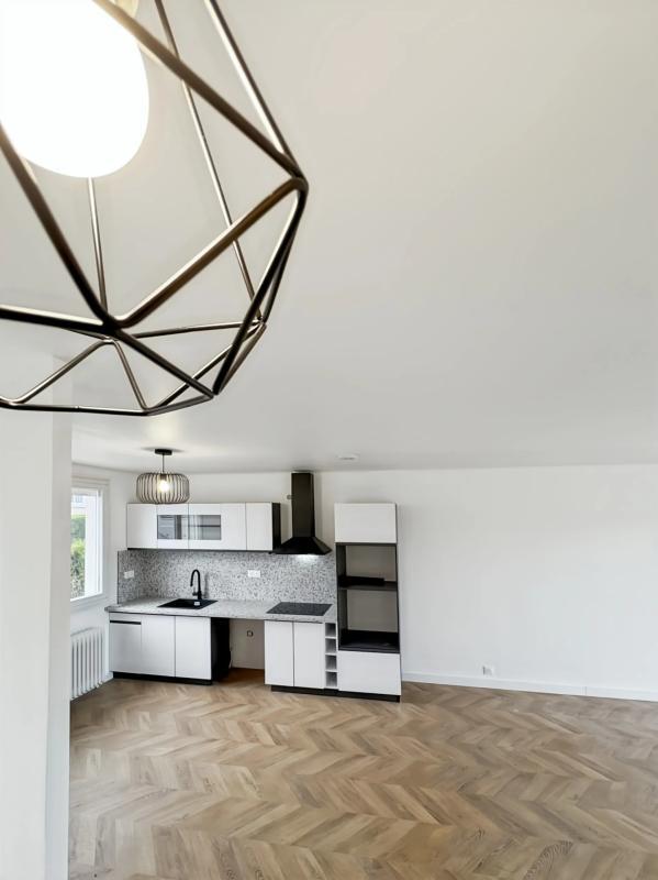 Maison - 87 m² - 5 pièces