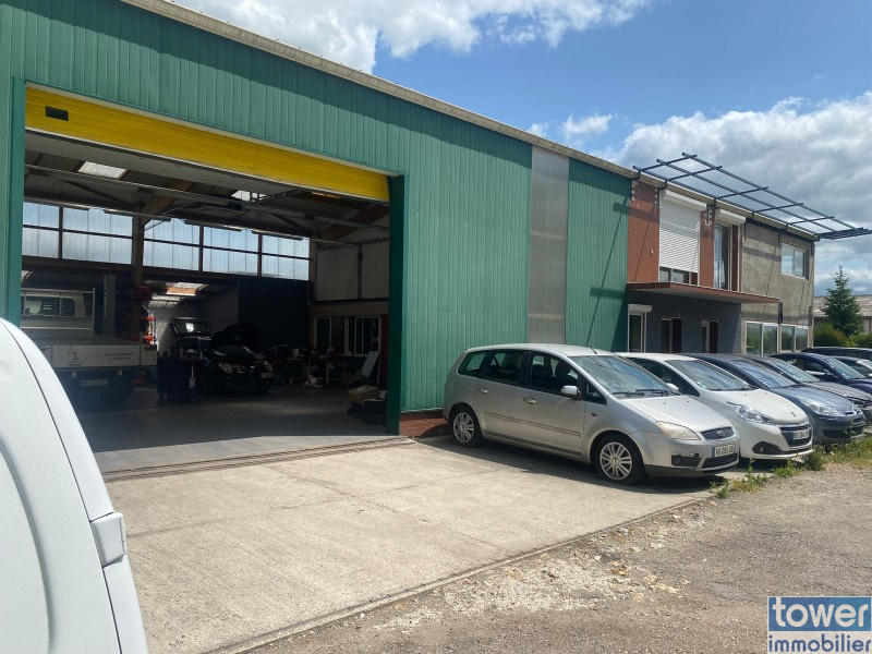 Local d'activités - 454 m²