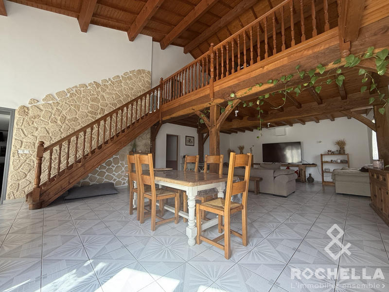 Maison ancienne - 244 m² - 7 pièces