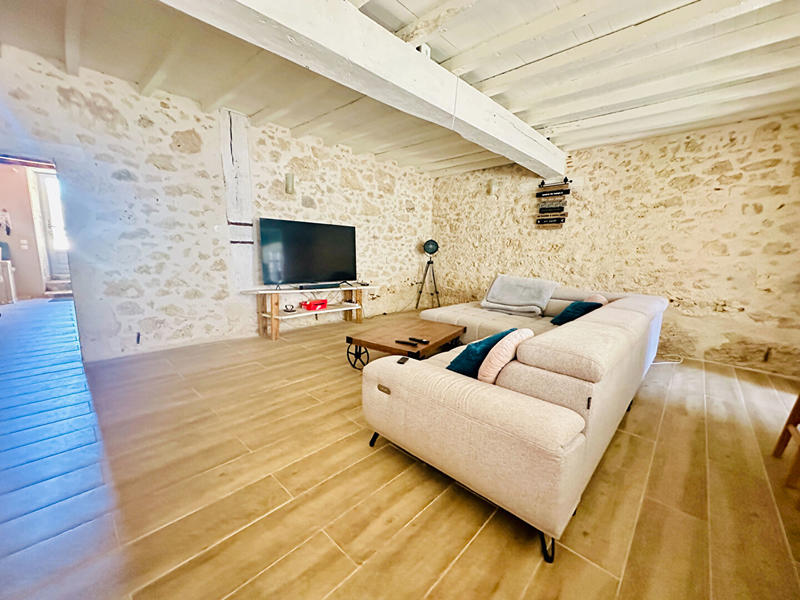 Maison - 255 m² - 7 pièces