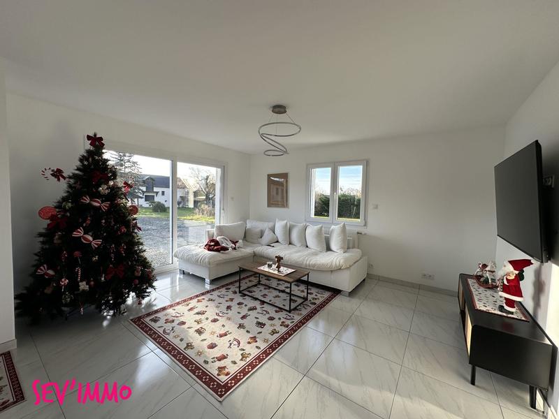 Maison - 102 m² - 4 pièces