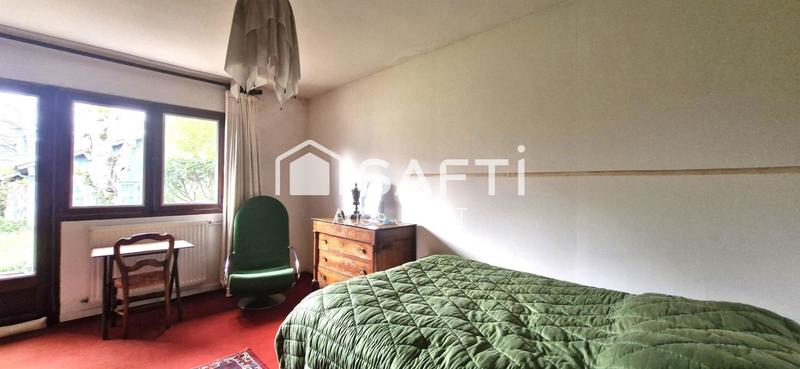 Maison - 165 m² - 10 pièces