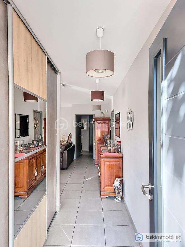 Maison traditionnelle - 145 m² - 5 pièces