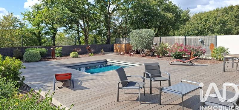 Maison - 104 m² - 4 pièces