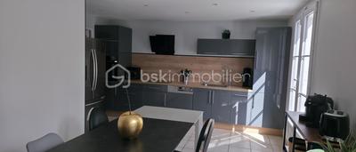 Maison - 155 m² - 7 pièces