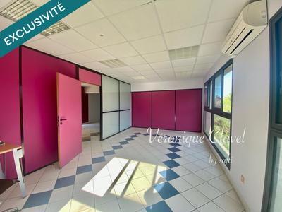 Local commercial - 65 m² - 3 pièces