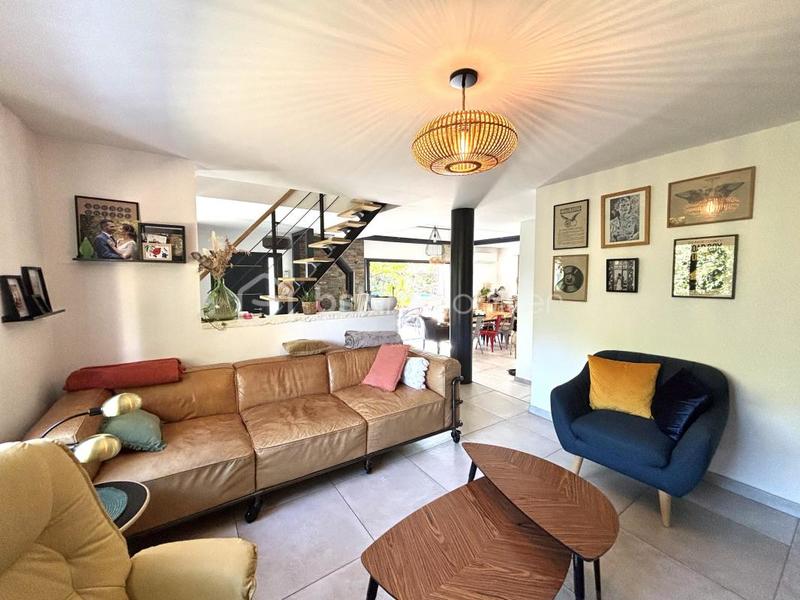 Maison - 164 m² - 7 pièces