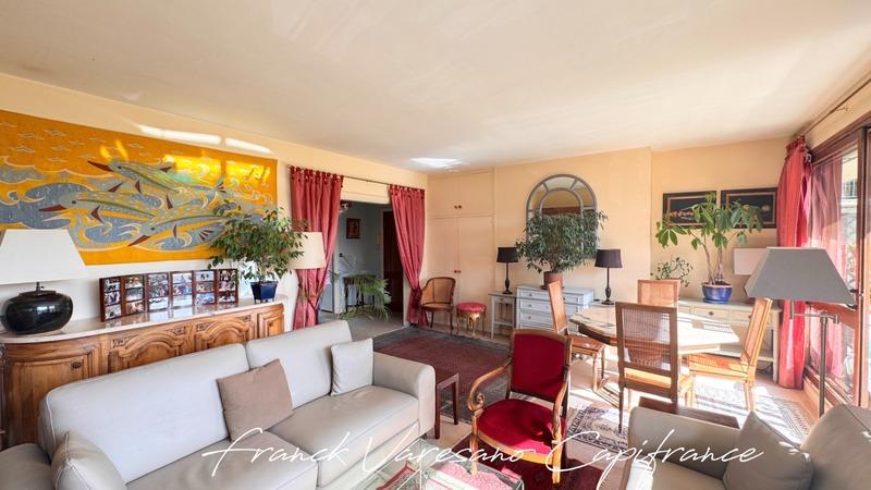 Appartement - 107 m² - 5 pièces