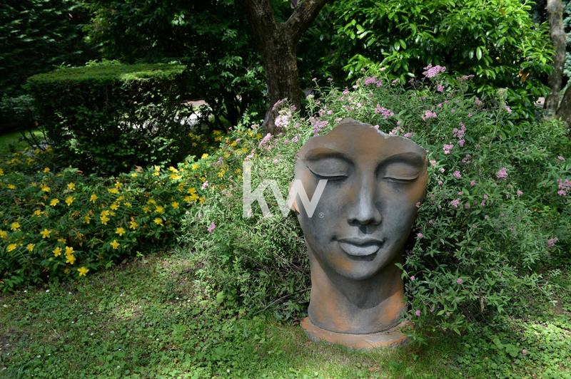 Maison - 315 m² - 11 pièces