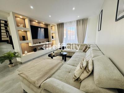 Maison - 104 m² - 6 pièces