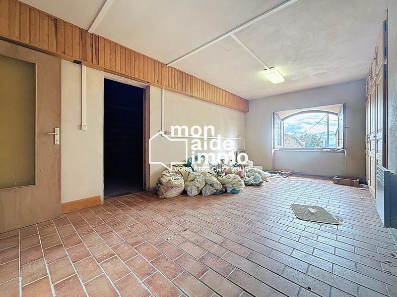 Maison - 355 m² - 10 pièces