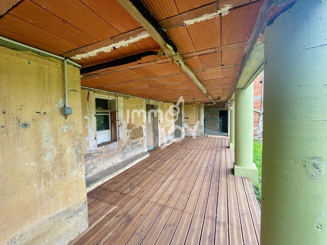 Maison - 180 m² - 7 pièces