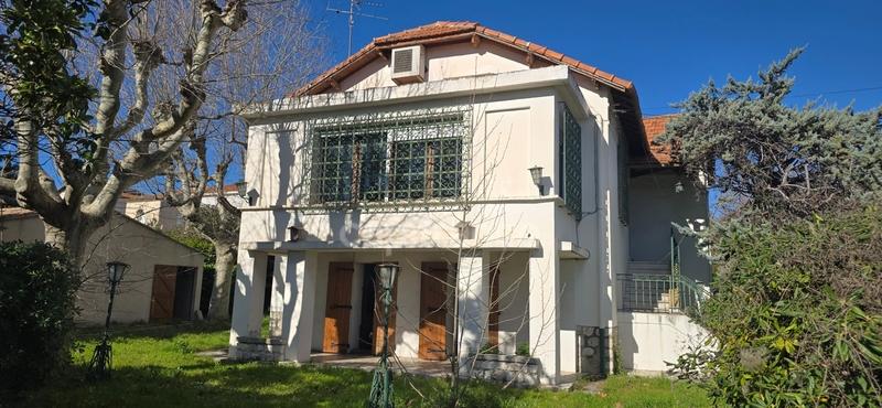Villa - 150 m² - 5 pièces