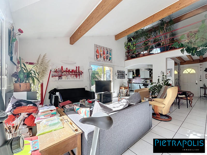 Maison - 143 m² - 7 pièces