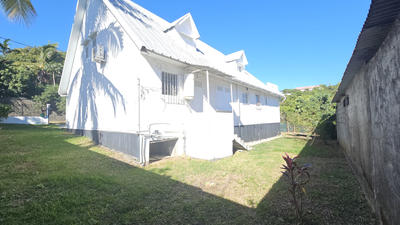 Maison - 158 m² - 6 pièces