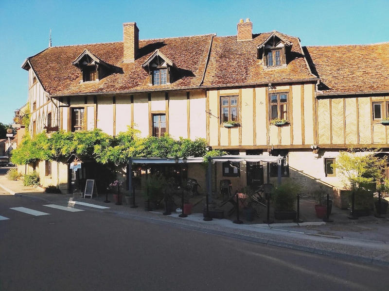 Immeuble - 1 485 m² - 28 pièces