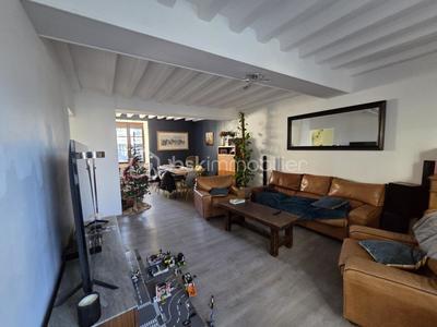 Maison - 98 m² - 5 pièces