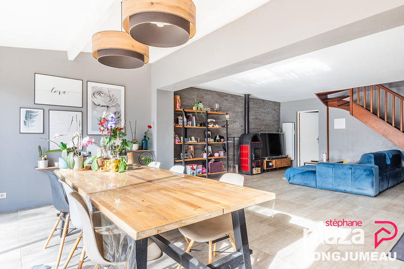 Maison - 121 m² - 5 pièces