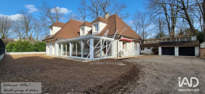 Maison - 256 m² - 6 pièces