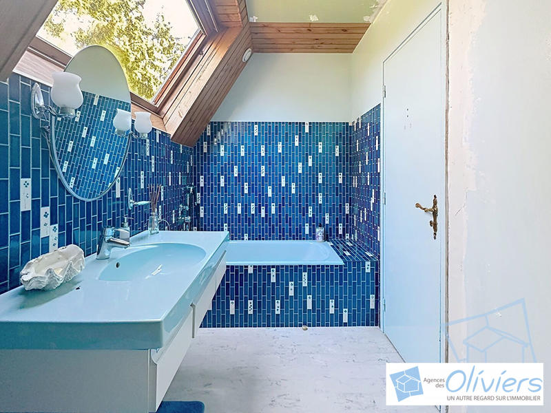 Maison contemporaine - 310 m² - 11 pièces