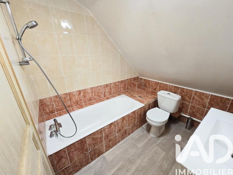 Maison - 121 m² - 5 pièces