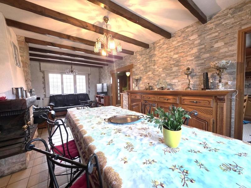 Maison - 103 m² - 6 pièces