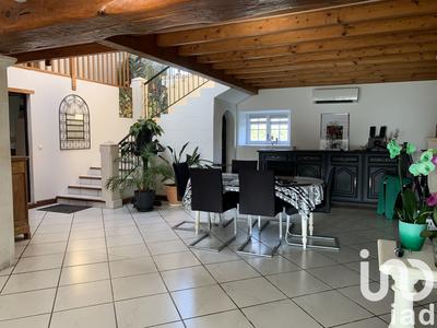 Maison - 333 m² - 13 pièces