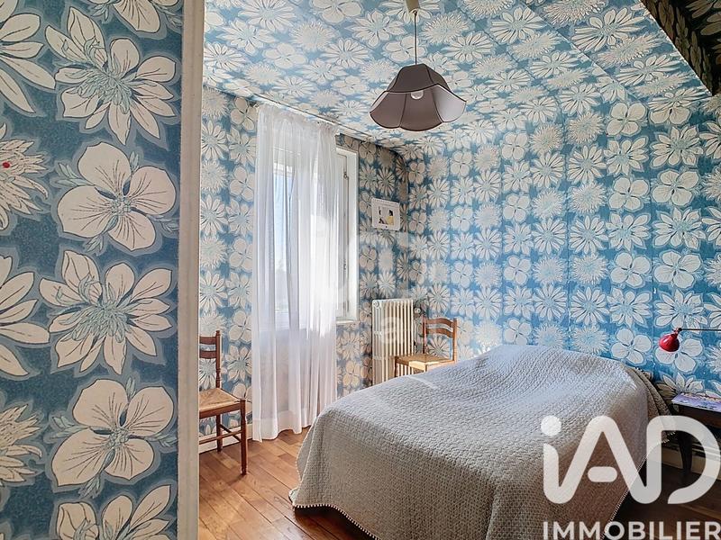 Maison - 210 m² - 7 pièces