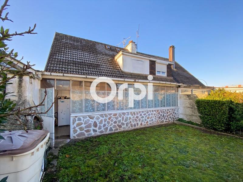 Maison - 95 m² - 4 pièces