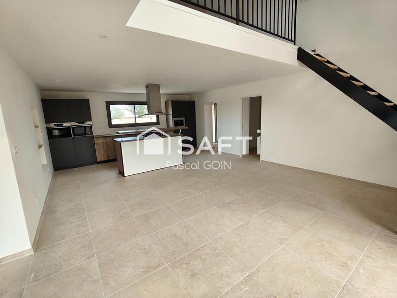 Maison - 220 m² - 8 pièces