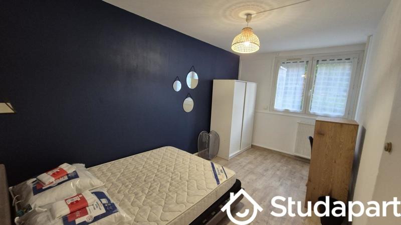 Chambre - 9 m² - 1 pièce