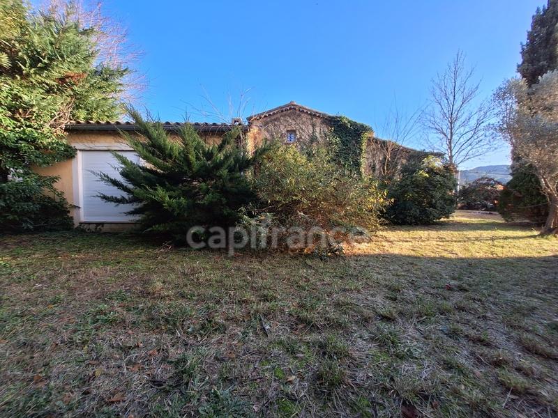 Maison - 192 m² - 7 pièces