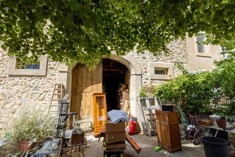 Maison de maîtres - 452 m² - 11 pièces