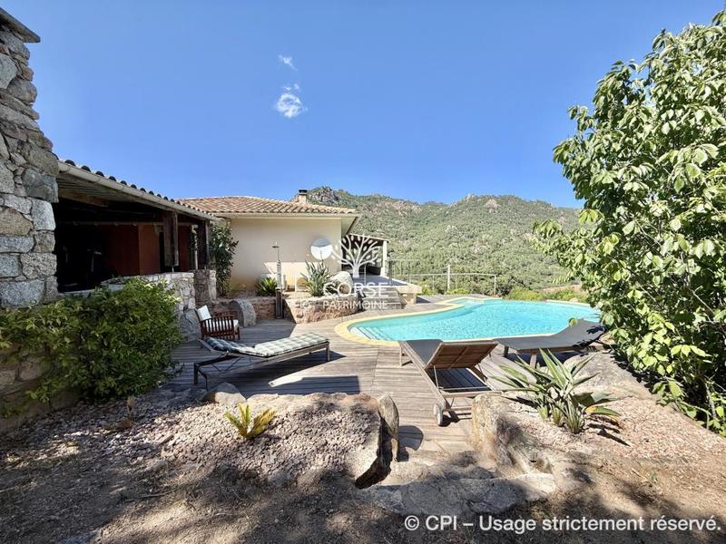 Villa - 156 m² - 6 pièces