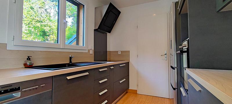 Maison - 94 m² - 5 pièces