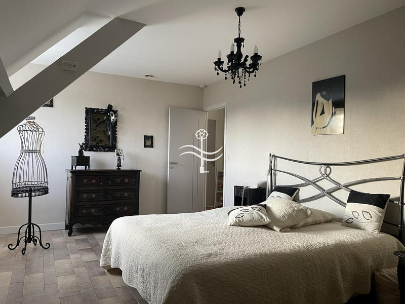 Maison - 165 m² - 7 pièces